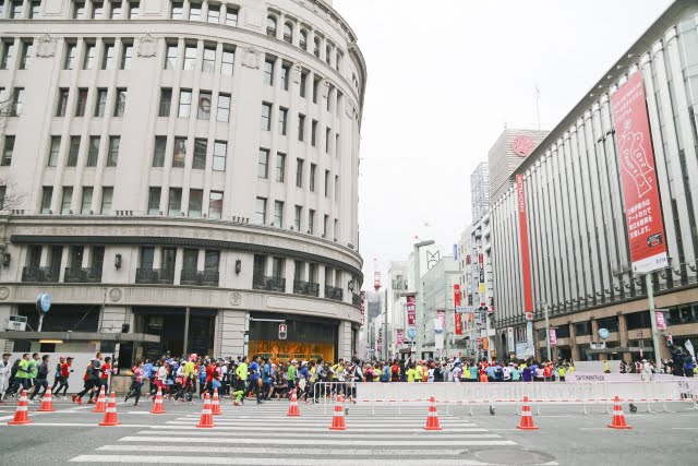 東京マラソン応援のおすすめポイントとコツ 服装も大事ですよ