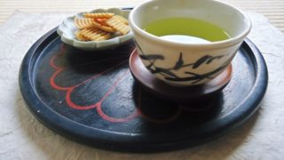 幼稚園の家庭訪問 お茶菓子とお茶を出すタイミングは?お土産は必要?