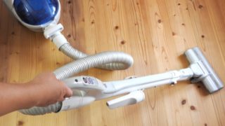 赤ちゃんがいる家の掃除機のタイミングは?大泣きして怖がるので大変…
